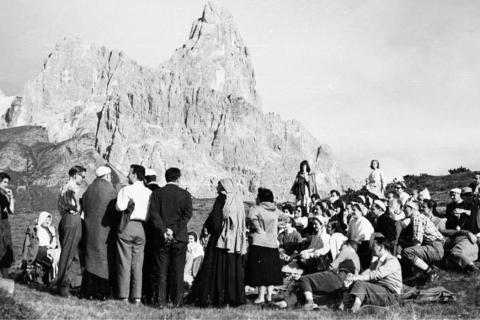 People around the Dolomites 