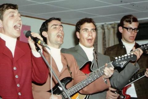 Gen Rosso members 