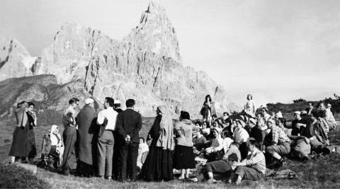 People around the Dolomites 