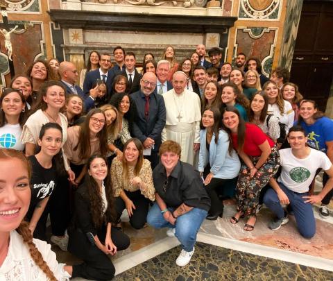 Pope Francis with the youth of the focolare